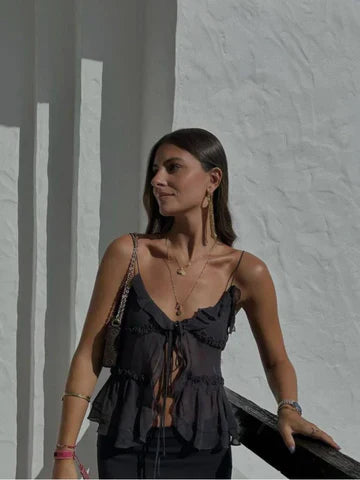 Melany – Playful Ruffle Top