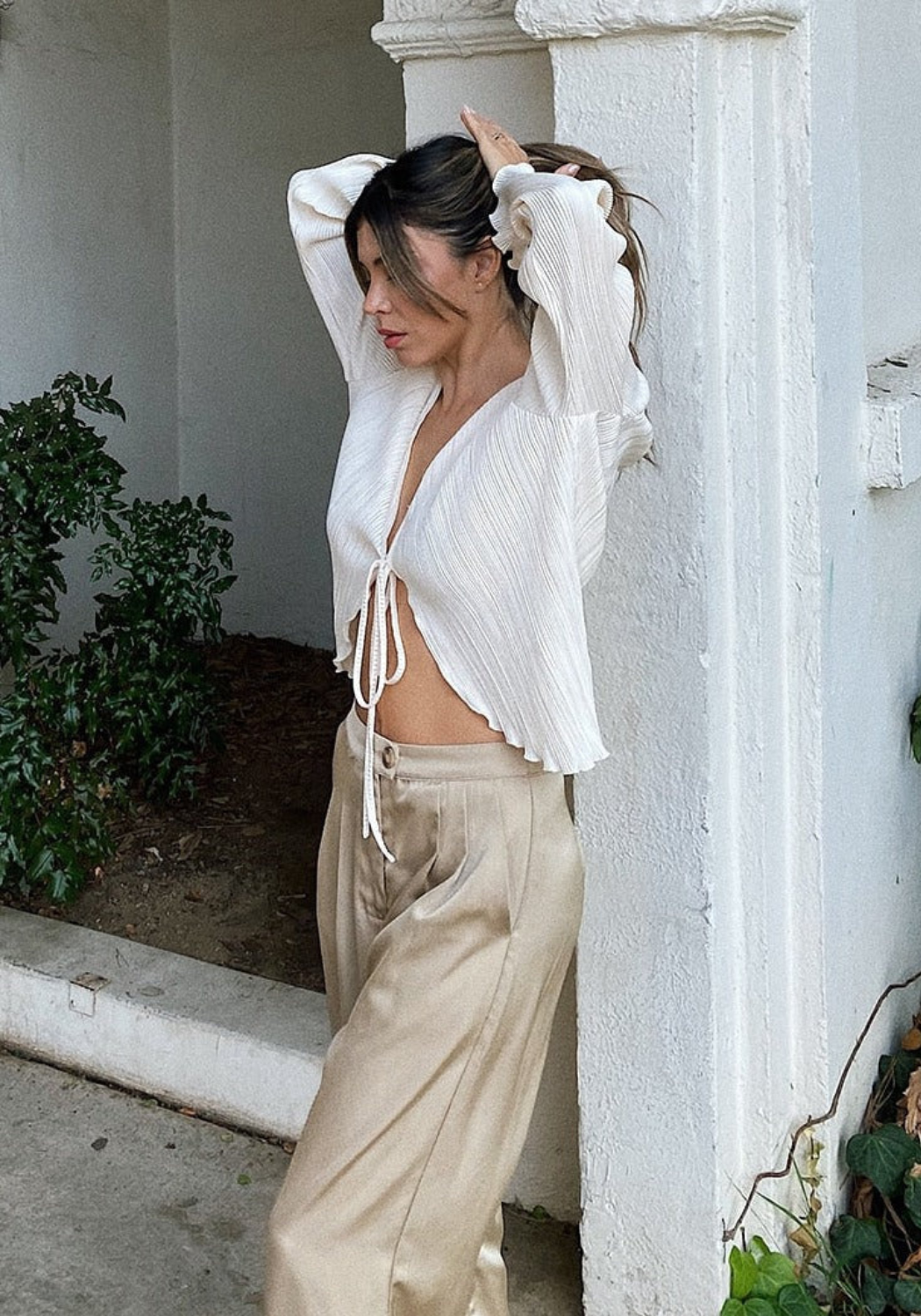 Lunise – Top with Tie Closure and Pleated Detail